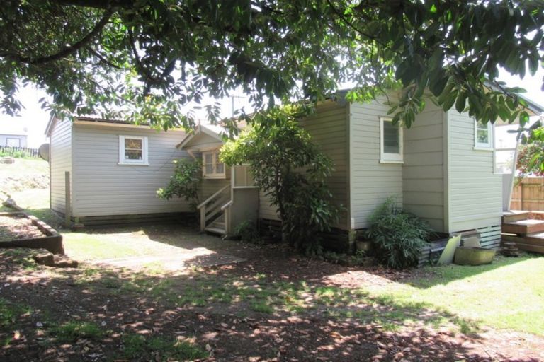 Photo of property in 126 Rangatira Drive, Mangakino, 3421