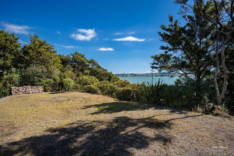 Photo of property in 15 Lancewood Lane, Pahi, Paparoa, 0571