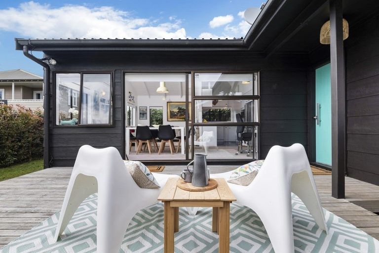 Photo of property in 2/78 Ngataringa Road, Devonport, Auckland, 0624