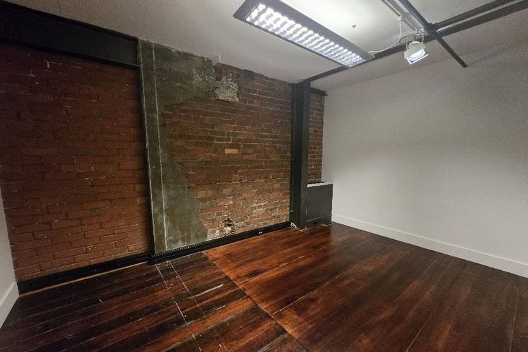 Photo of property in 20 Egmont Street, Te Aro, Wellington, 6011