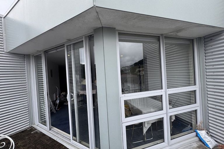 Photo of property in Hanson House, 10/27 Hanson Street, Mount Cook, Wellington, 6021