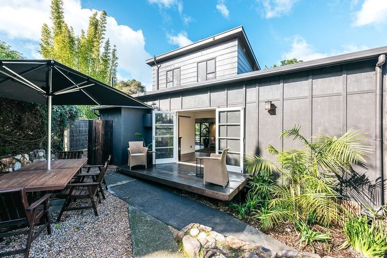 Photo of property in 27-29 Te Toki Road, Ostend, Waiheke Island, 1081