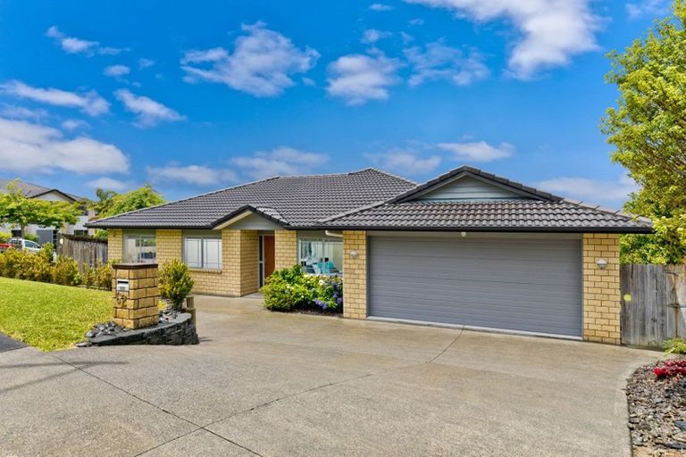Photo of property in 62 Lake Panorama Drive, Henderson, Auckland, 0612