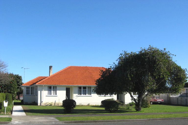 Photo of property in 9-11 Queenwood Road, Levin, 5510