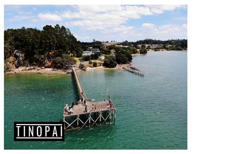 Photo of property in 1509 Tinopai Road, Tinopai, Matakohe, 0593