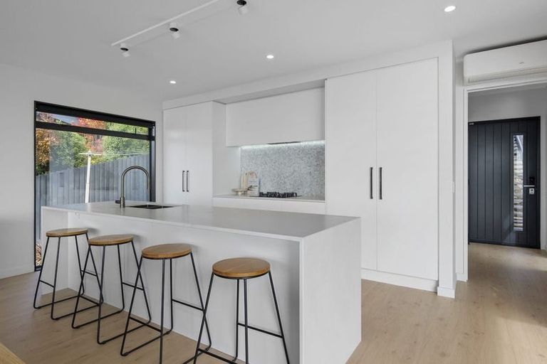 Photo of property in 3 Selleck Street, Mount Pleasant, Christchurch, 8081