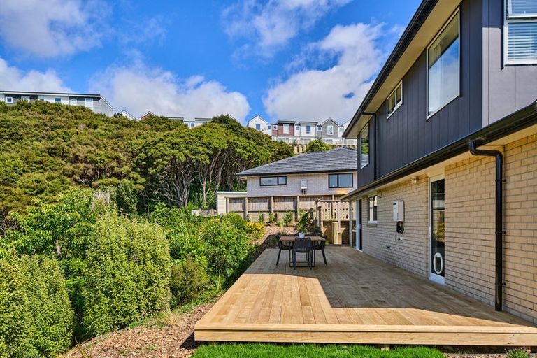 Photo of property in 10 Topsail Way, Whitby, Porirua, 5024