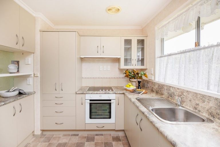 Photo of property in 20 Ruha Street, West End, Palmerston North, 4412