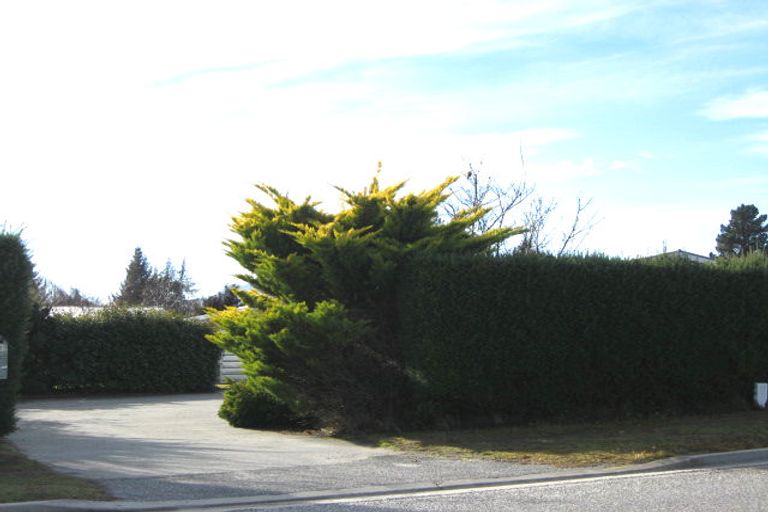 Photo of property in 220 Stone Street, Wanaka, 9305