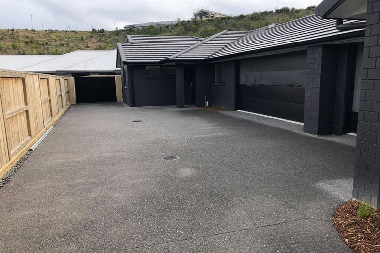 Photo of property in 92 Pakanga Grove, Pyes Pa, Tauranga, 3112