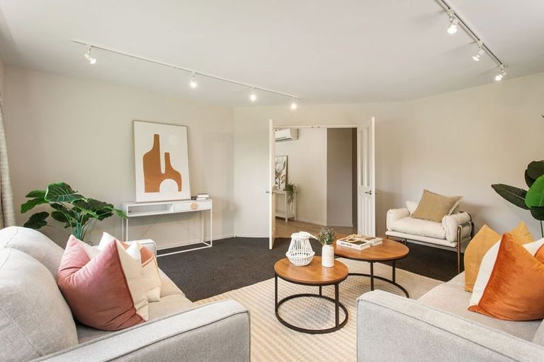 Photo of property in 317 Gardiners Road, Harewood, Christchurch, 8051