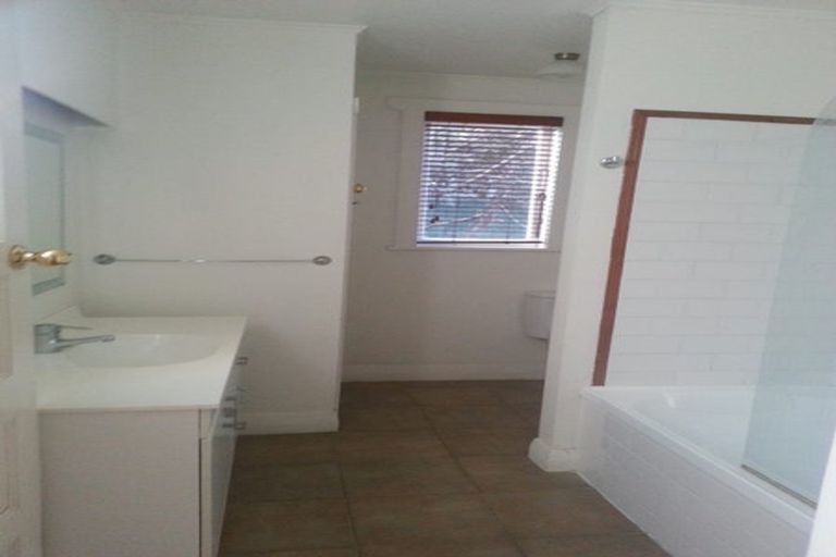 Photo of property in 10a Arawa Street, New Lynn, Auckland, 0600