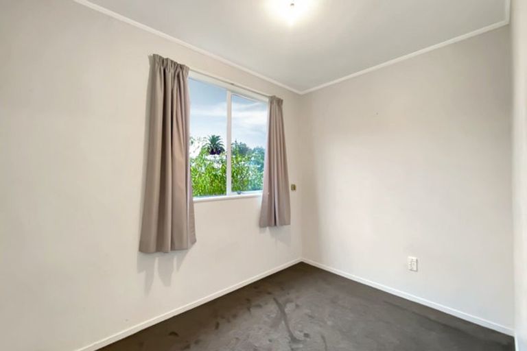 Photo of property in 29 Rehia Road, Massey, Auckland, 0614