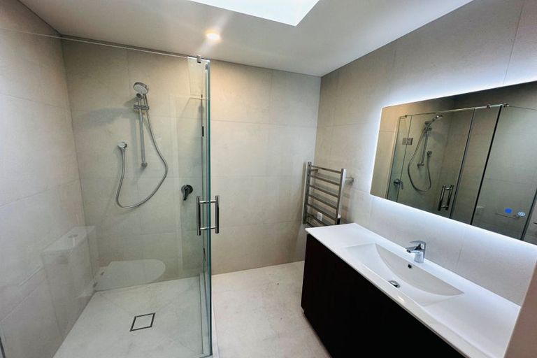 Photo of property in 104 Trafalgar Street, Waterloo, Lower Hutt, 5011