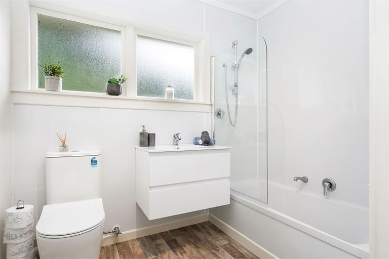 Photo of property in 28 Tuatara Drive, Te Kamo, Whangarei, 0112