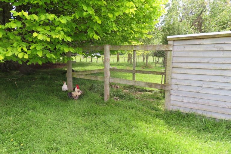 Photo of property in 709 Weber Road, Waitahora, Dannevirke, 4971
