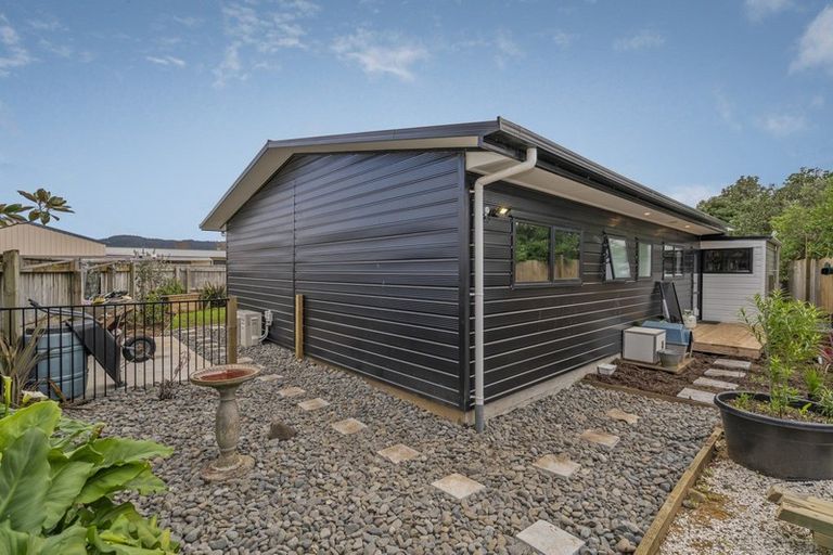 Photo of property in 15a Meadow Drive, Whitianga, 3510