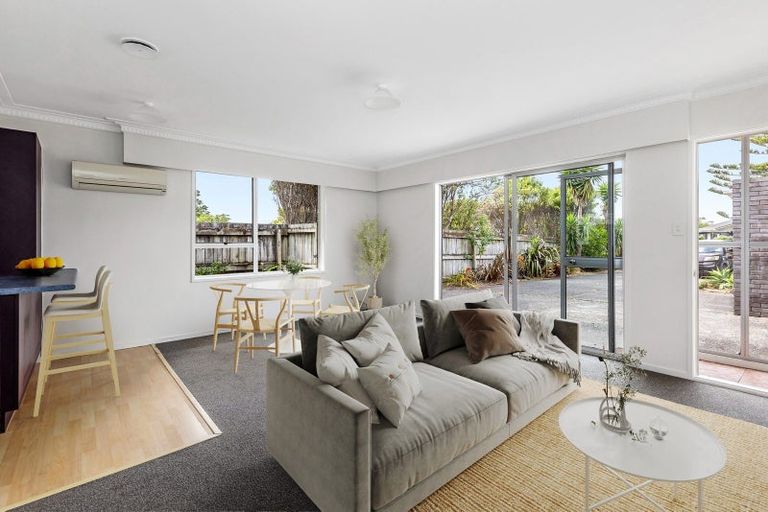 Photo of property in 2/111 Florence Avenue, Orewa, 0931