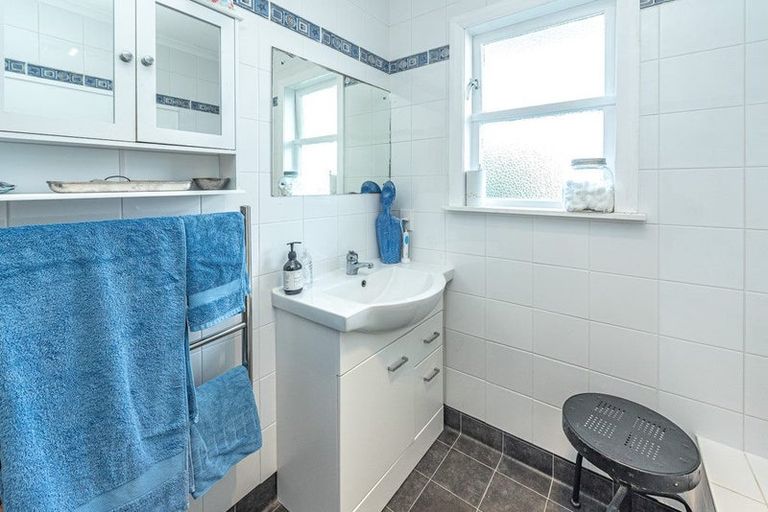 Photo of property in 4 Dickson Crescent, Saint Johns Hill, Whanganui, 4500