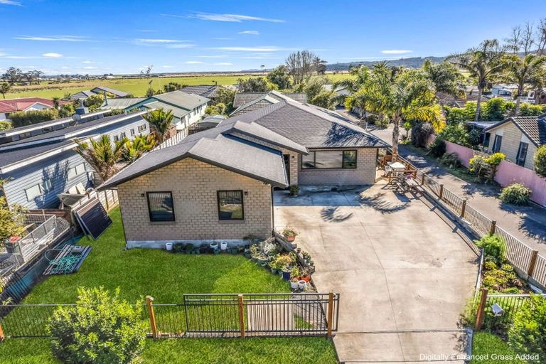 Photo of property in 43b Springs Road, Parakai, 0830