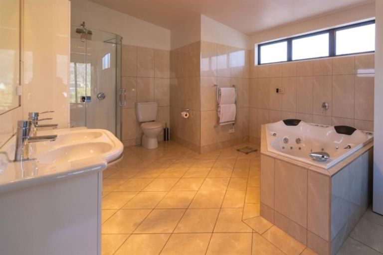 Photo of property in 3 Erskine Street, Lake Hayes, Queenstown, 9304