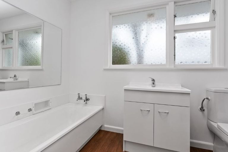 Photo of property in 2/25 Plynlimon Road, Fendalton, Christchurch, 8052