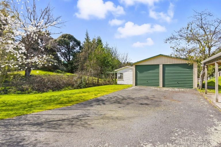 Photo of property in 345 Mazengarb Road, Paraparaumu, 5032