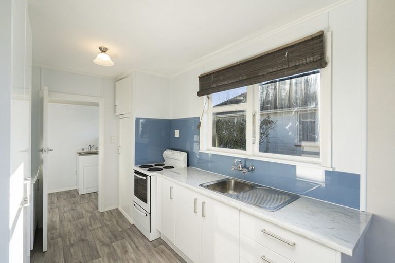 Photo of property in 17 Wilson Crescent, Highbury, Palmerston North, 4412