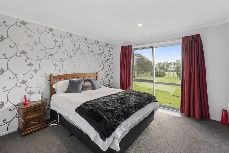 Photo of property in 68 Bruce Road, Levin, 5510