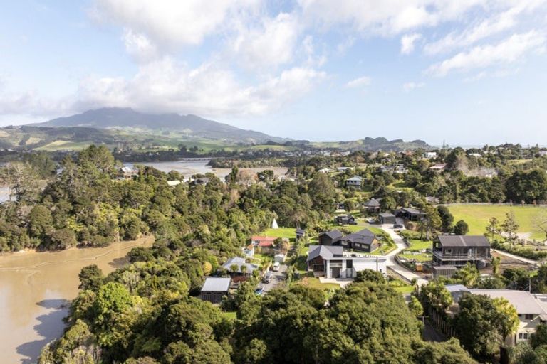 Photo of property in 19c East Street, Raglan, 3225