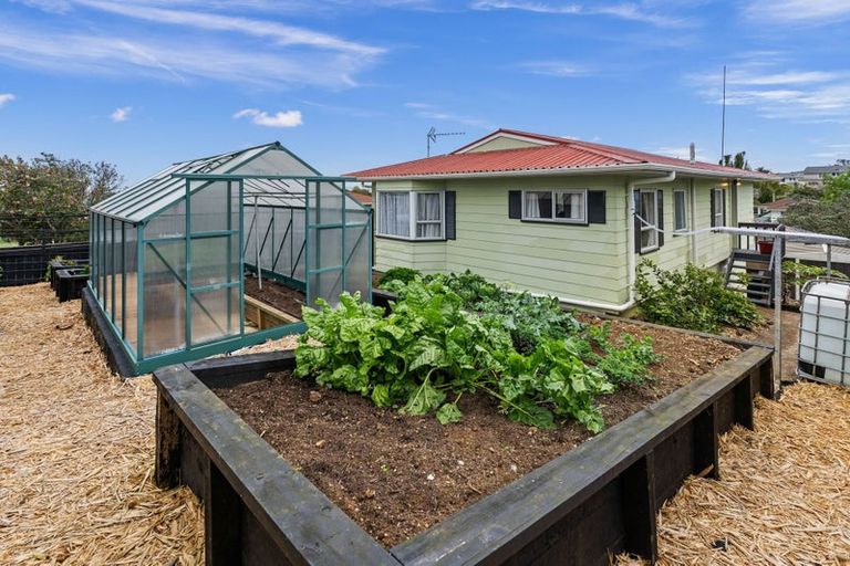 Photo of property in 6a Glover Place, Onerahi, Whangarei, 0110