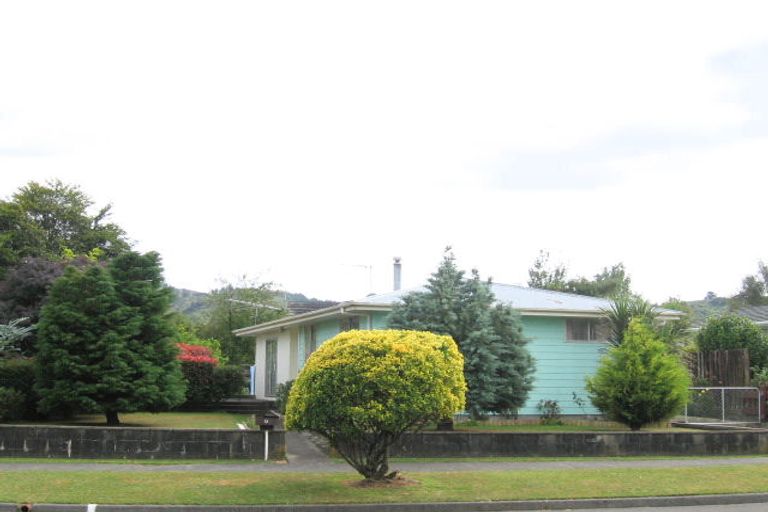 Photo of property in 9 Baltimore Crescent, Totara Park, Upper Hutt, 5018