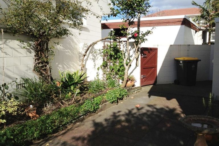 Photo of property in 5/55 Cook Street, Howick, Auckland, 2014