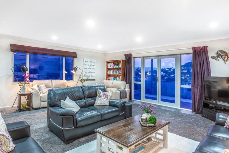 Photo of property in 53 Staithes Drive North, Whitby, Porirua, 5024