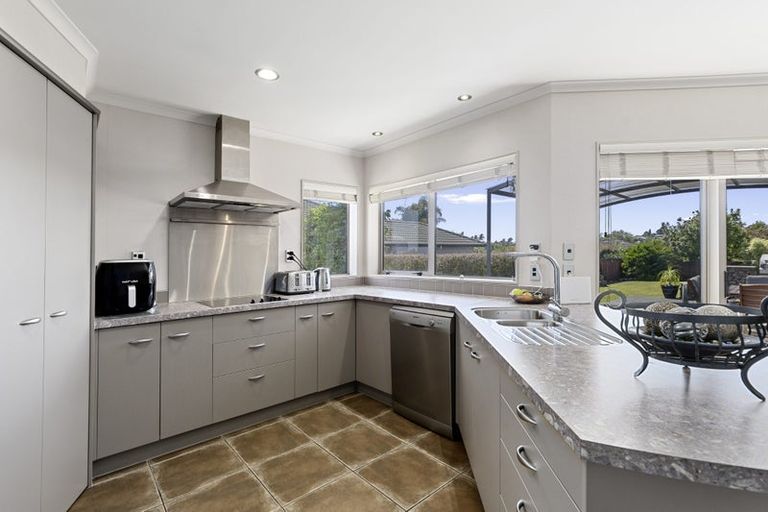 Photo of property in 14 Albero Drive, Ohauiti, Tauranga, 3112