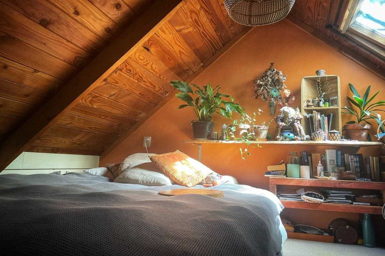 Photo of property in 35 Crescent Road East, Ostend, Waiheke Island, 1081