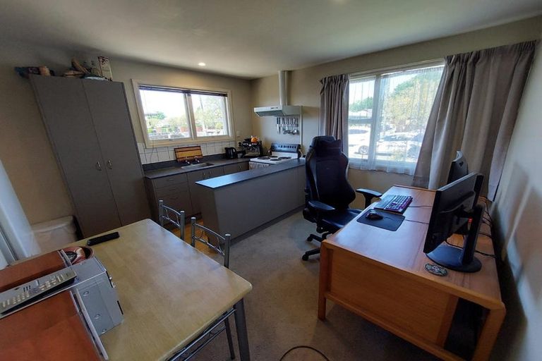 Photo of property in 35a Prestons Road, Redwood, Christchurch, 8051