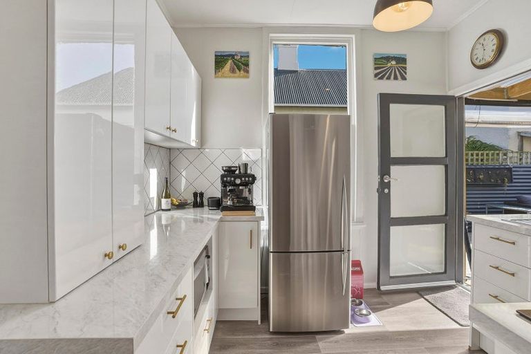 Photo of property in 37 Prince Albert Road, Saint Kilda, Dunedin, 9012