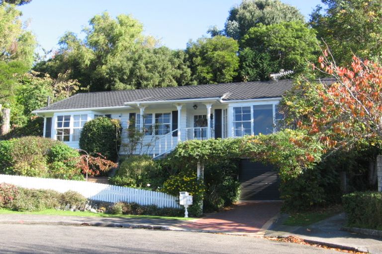 Photo of property in 14 Dormar Place, Churton Park, Wellington, 6037