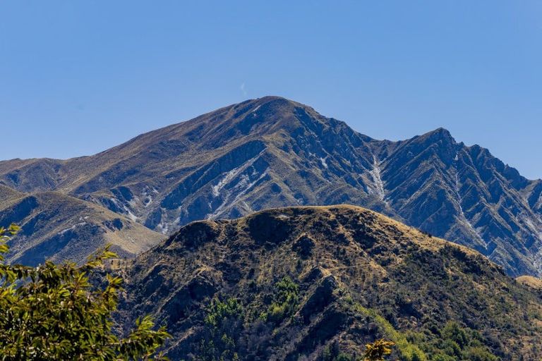 Photo of property in 2 Jenkins Place, Arrowtown, 9302