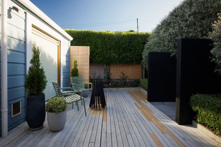 Photo of property in 14 Brighton Street, Island Bay, Wellington, 6023