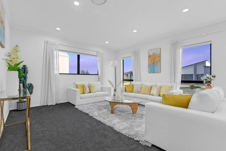 Photo of property in 8 Otohikawa Avenue, Glenbrook, 2681