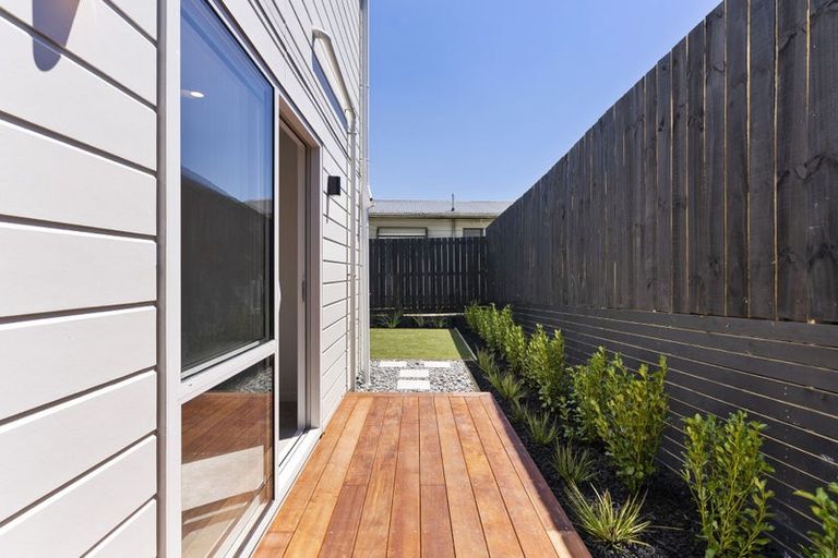 Photo of property in 3 Corrella Road, Belmont, Auckland, 0622