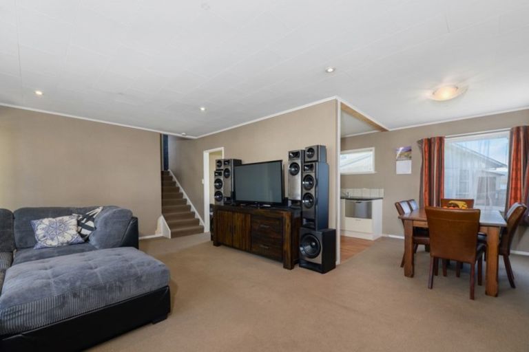 Photo of property in 17 Homedale Street, Pukehangi, Rotorua, 3015