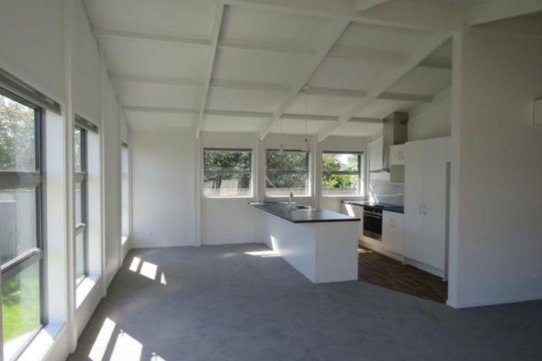 Photo of property in 6b Walsh Road, Westown, New Plymouth, 4310