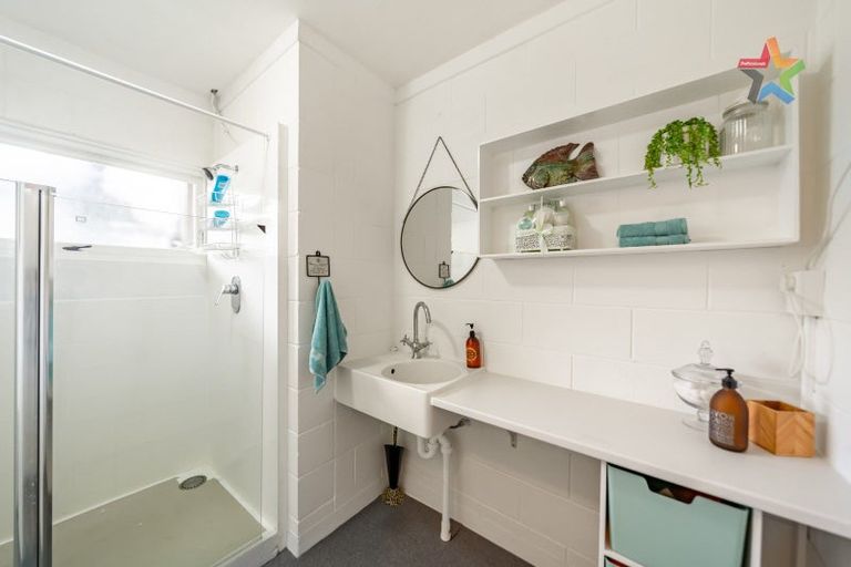 Photo of property in 57 Oroua Street, Eastbourne, Lower Hutt, 5013