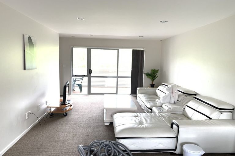 Photo of property in 24/5 Perekia Street, Albany, Auckland, 0632