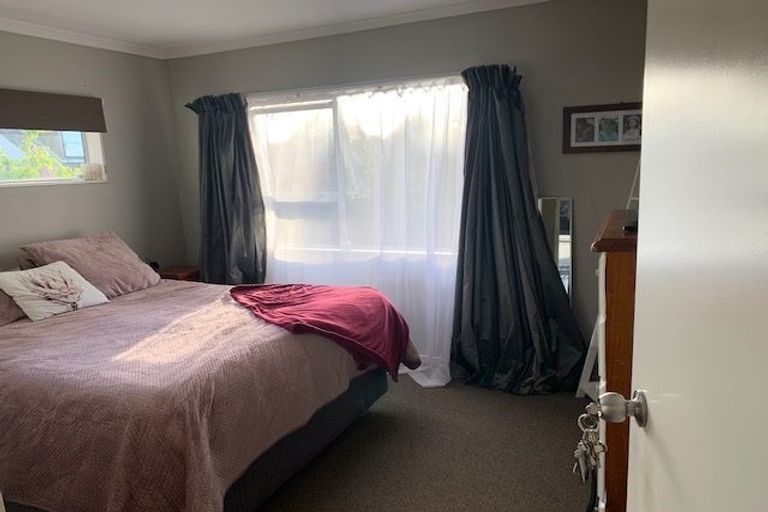 Photo of property in 39 Palmcrest Grove, Highland Park, Auckland, 2010