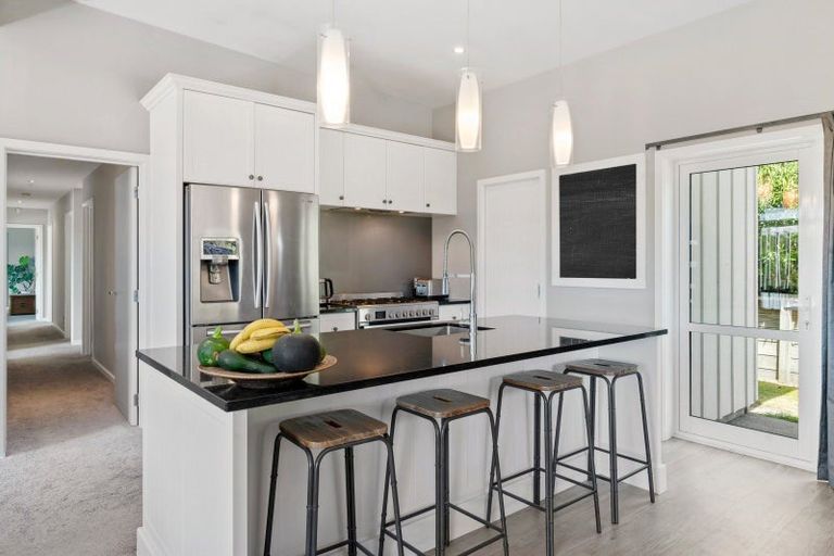 Photo of property in 75 Dalmore Way, Acacia Bay, Taupo, 3385