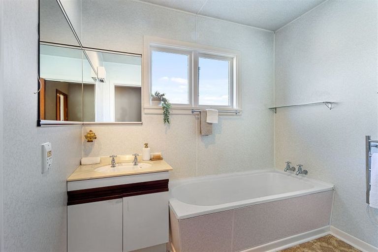 Photo of property in 18 Reginald Street, Burwood, Christchurch, 8083